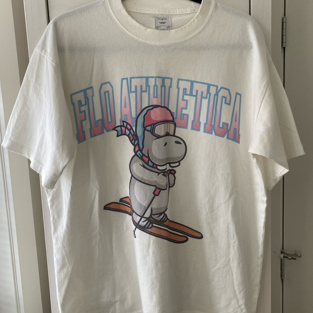 Flo athletica Graphic T-Shirt